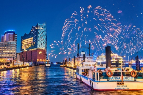Hamburg: New Year's Eve Harbor Barge Cruise Luxury Barge