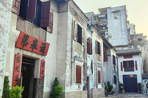 Macau: Pre-Portuguese History Walking Tour with Guide