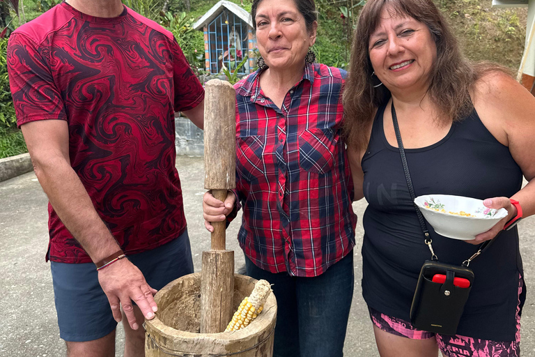 From Medellín: Coffee Farm Hiking & Exotic Fruit Marketplace