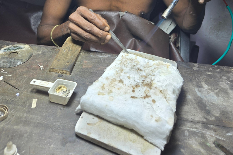 科伦坡：珠宝工坊体验（3-6 小时，免费珠宝）