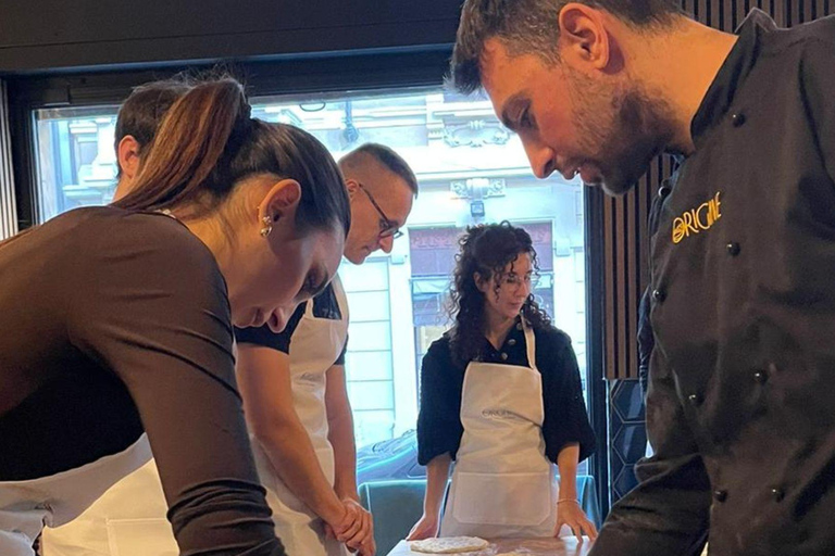 Milan Neapolitan Pizza Master Class with final tasting, drinks included Milan Neapolitan Pizza Master Class with Final Tasting, Drinks Included