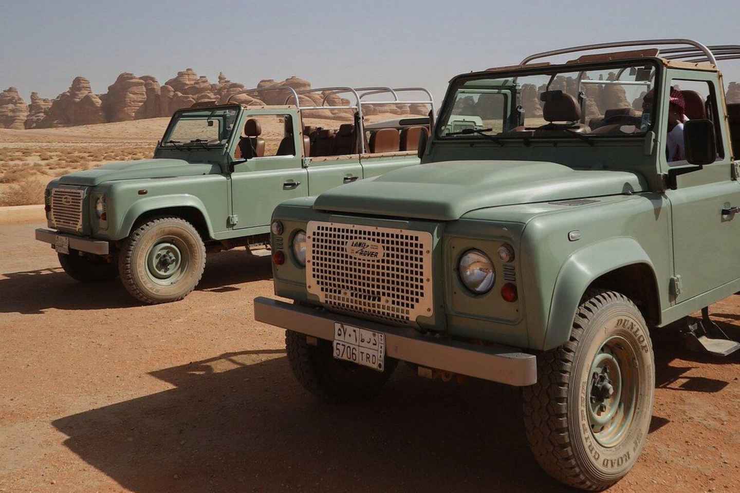 Fancy Tour of Hegra in a Vintage Land Rover - Land Rover with a Hotel transfer
