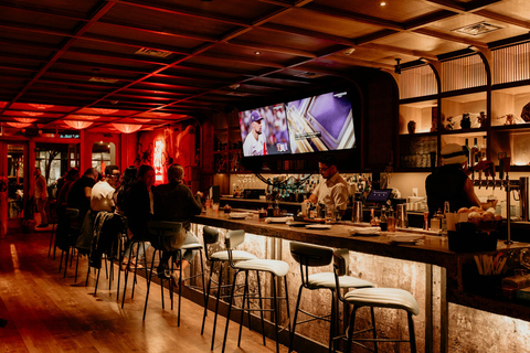 Guided pub crawl (bar tour) in Shanghai