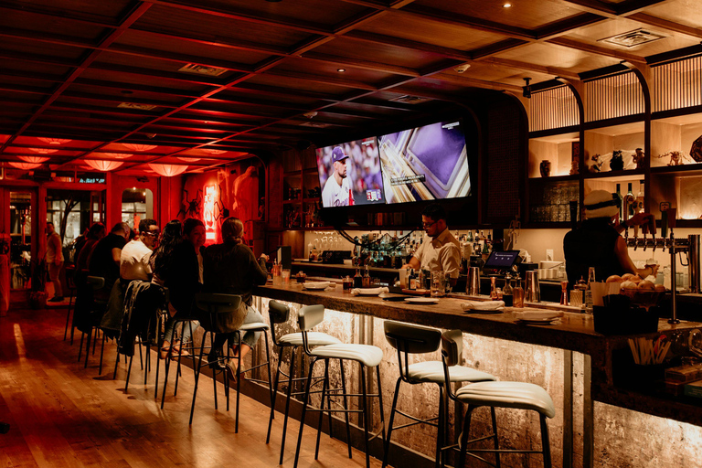 Guided pub crawl (bar tour) in Shanghai