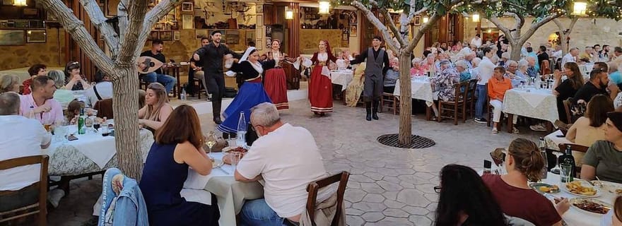 Rethymno: serata cretese con cena e musica dal vivo