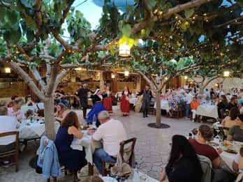 Réthymnon : soirée crétoise avec dîner et musique live