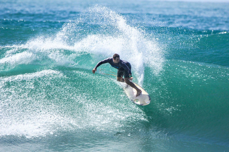 Ubatuba: Surfing Experience with Professional Instructor