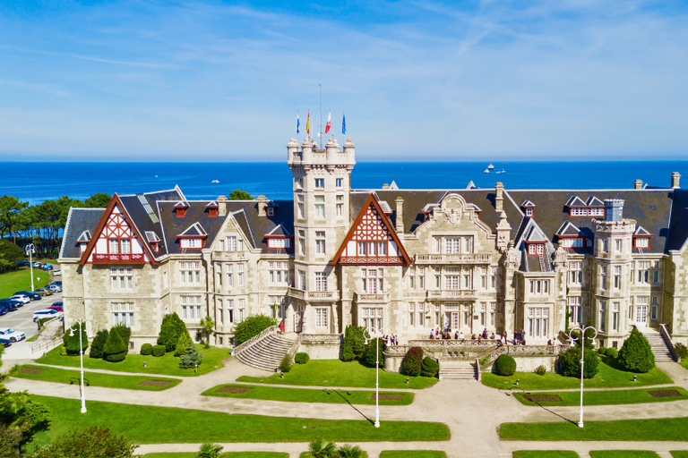 Santander: Private Guided Tour with Your Cell Phone Santander: The Code of the Consulate of the Sea with Physical Kit and Guide