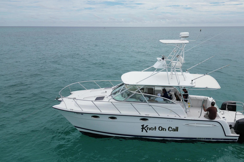 Valencia: Catamaran Boat Rental with Captain and Drinks 3 HOURS MIAMI VLC