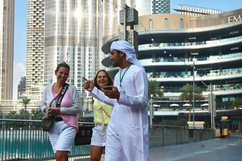 Dubai:Private Dubai Highlights Tour with Local Guide