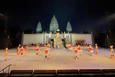 Sunset at Prambanan and Sendratari Ramayana Ballet Prambanan