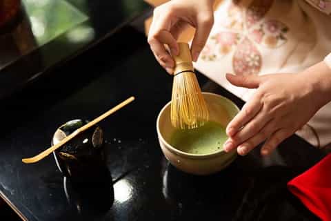 Onna: Japanese Tea Ceremony with Ceremonial Dress and Photo