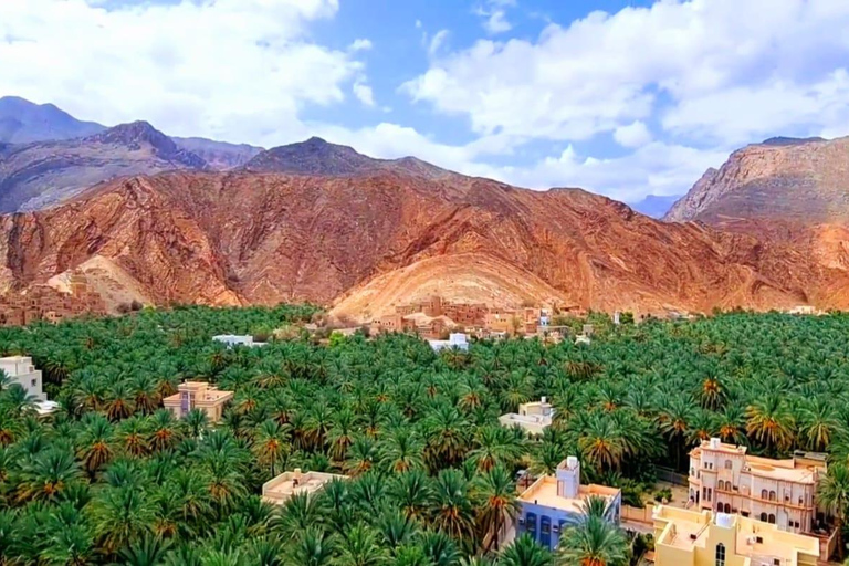 Shared Tour: Nizwa Fort, Souq, Birkat Al Mouz & Jebel Akhdar