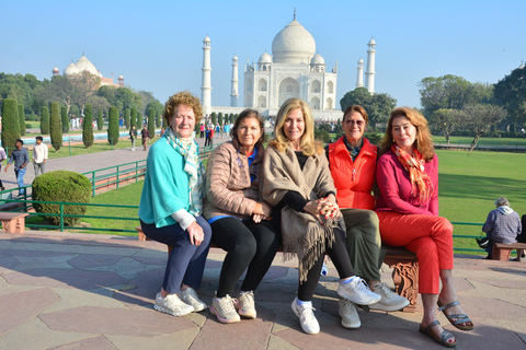 Ab Delhi: Private Taj Mahal und Agra Autotour mit MahlzeitenAuto, Fahrer, Reiseführer, Tickets und Mahlzeiten im 5-Sterne-Hotel