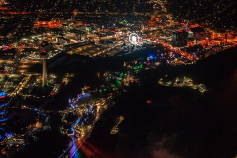 Niagara Falls, Canada: nacht- en lichthelikopterervaring
