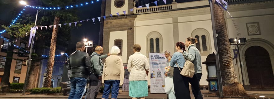 Visite guidée culturelle et mystérieuse à San Cristóbal de La Laguna avec dégustation.