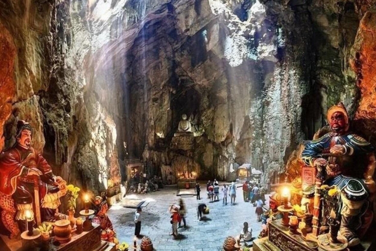 Visite de Lady Buddha et des montagnes de marbre au départ de Hoi AnVisite de groupe : Visite matinale partagée avec déjeuner