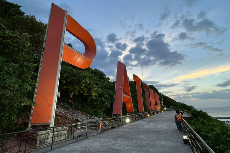 Pattaya: Evening City Tour & Alcazar Cabaret Show Pattaya: Evening City Tour & Alcazar Cabaret Show