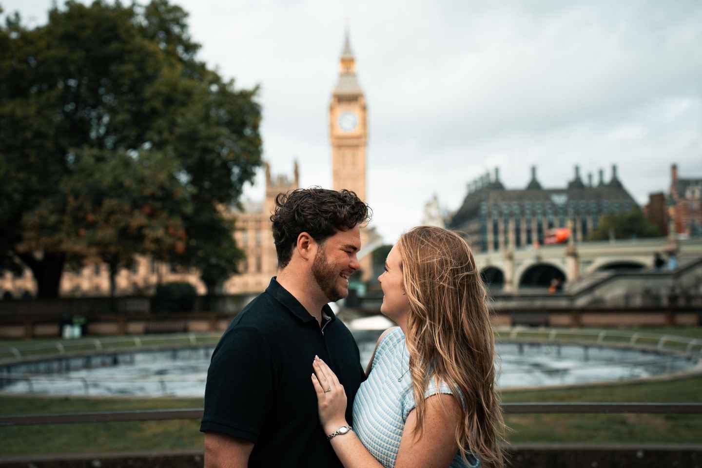 London: Private travel vacation photoshoot -Romantic Special