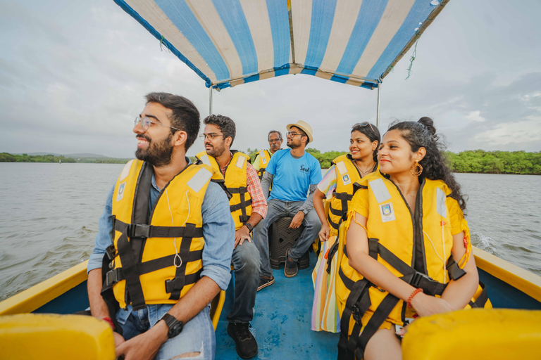 Island Exploration at Divar : Half Day Tour