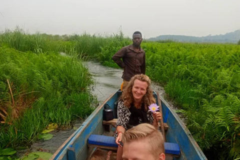Entebbe: tour in barca alla ricerca del becco a scarpa nella palude di Mabamba