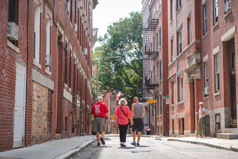 Boston: North End Food Experience with Pizza, Meats & Cheese Private Tour