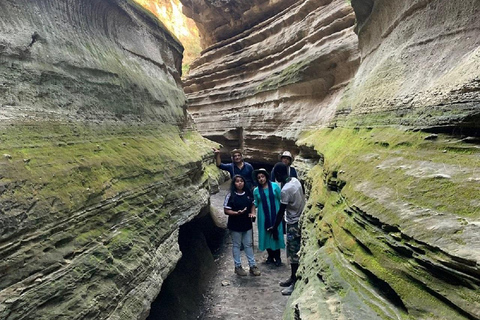 Nairobi: Hell's Gate & Lake Naivasha Day Trip with Boat Ride