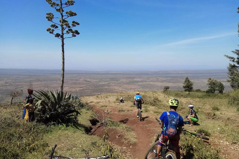 Nairobi:Ngong Hills Signature Hike Guided Tour