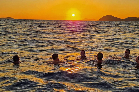 Dubrovnik (Marina Frapa): Golden hour Sunset Cruise (2h) Shared Golden Hour Sunset Speedboat Cruise (1h)