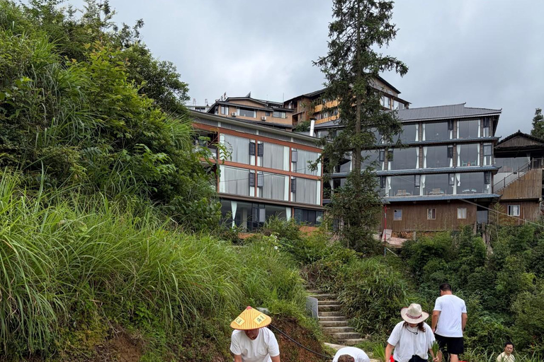 Longji Farm Life Experience: Terraces & Hands-On Heritage Gruppo di servizio di guida italiana