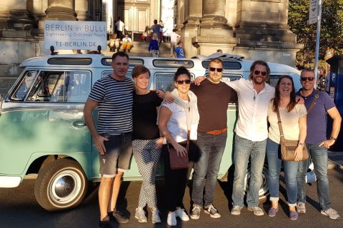 Berlín: tour de 2 horas en autobús Volkswagen clásico
