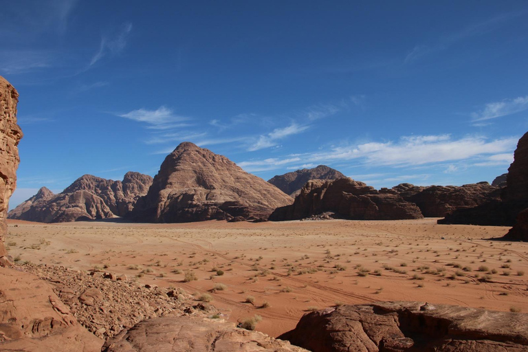 Wadi Rum: Bedouin Desert Tour with Sandboarding