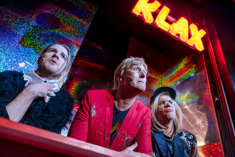 Ticket for the musical comedy "Die Königs schenken nach" at COMÖDIE Dresden