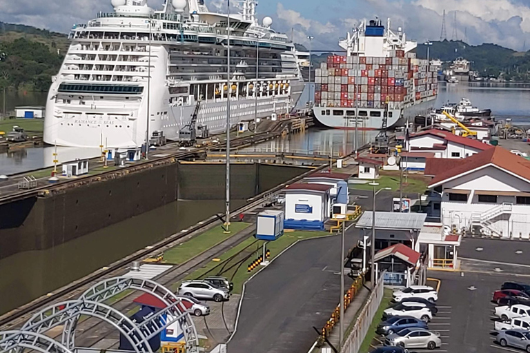 Tussenstop Panamakanaalbezoekerscentrum en stadstourLayover City Tour en bezoekerscentrum van het Panamakanaal