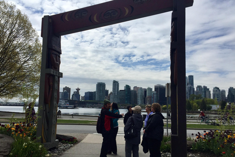 Vancouver: Sprechende Totems im Stanley Park