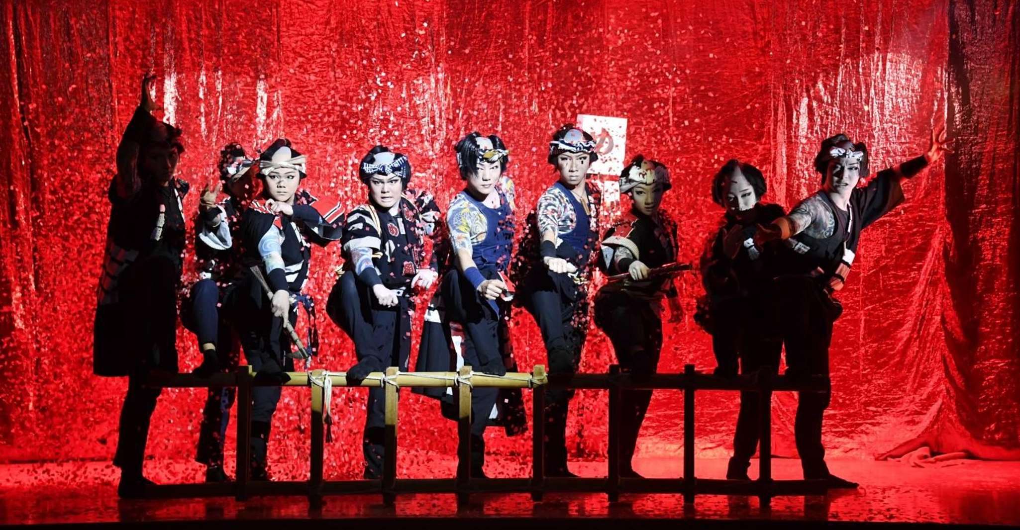 Asakusa: Guided Japanese Dance Show (Taishu Engeki) photo 5