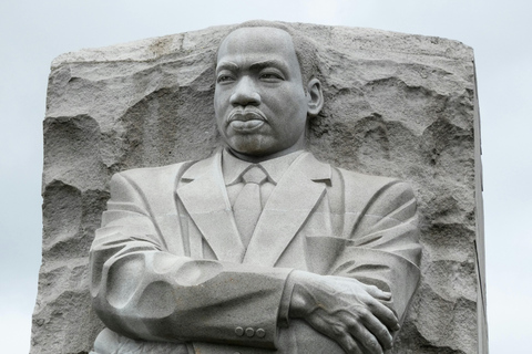 D.C:Monumenti e Storia Tour guidato in furgone americano (Hop-on Hop-off)