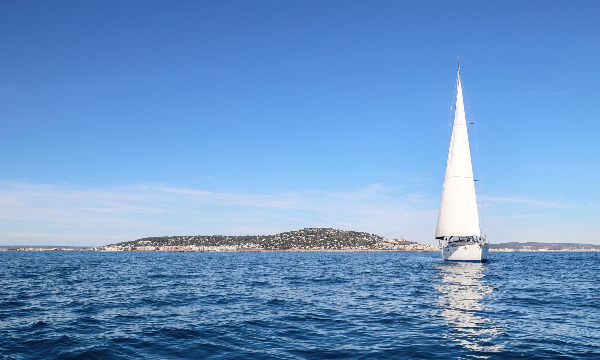 Sète: Segeltörn auf dem Meer