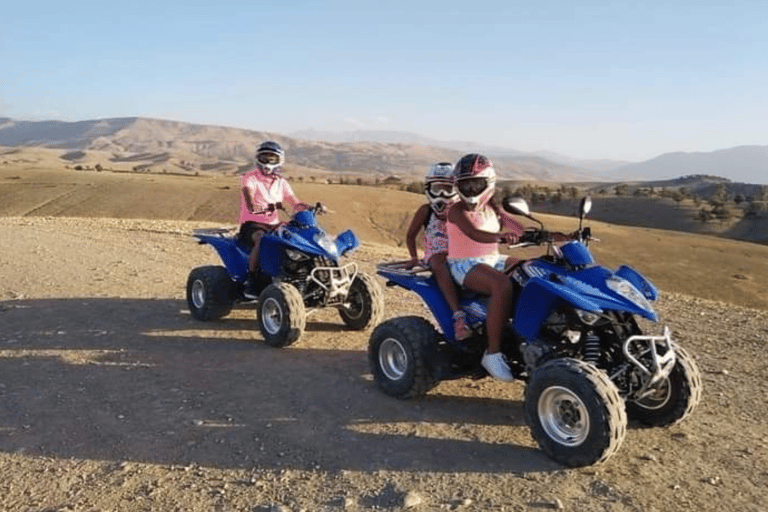 Dîner et balade en quad dans le désert d'Agafay, balade à dos de chameau