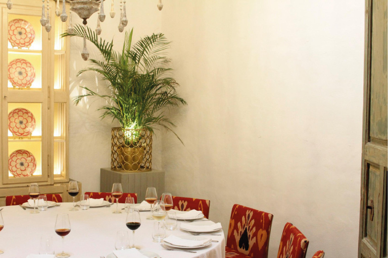 RESTAURANT IN THE CENTER OF JEREZ WITH THE BEST GASTRONOMY AND WINES