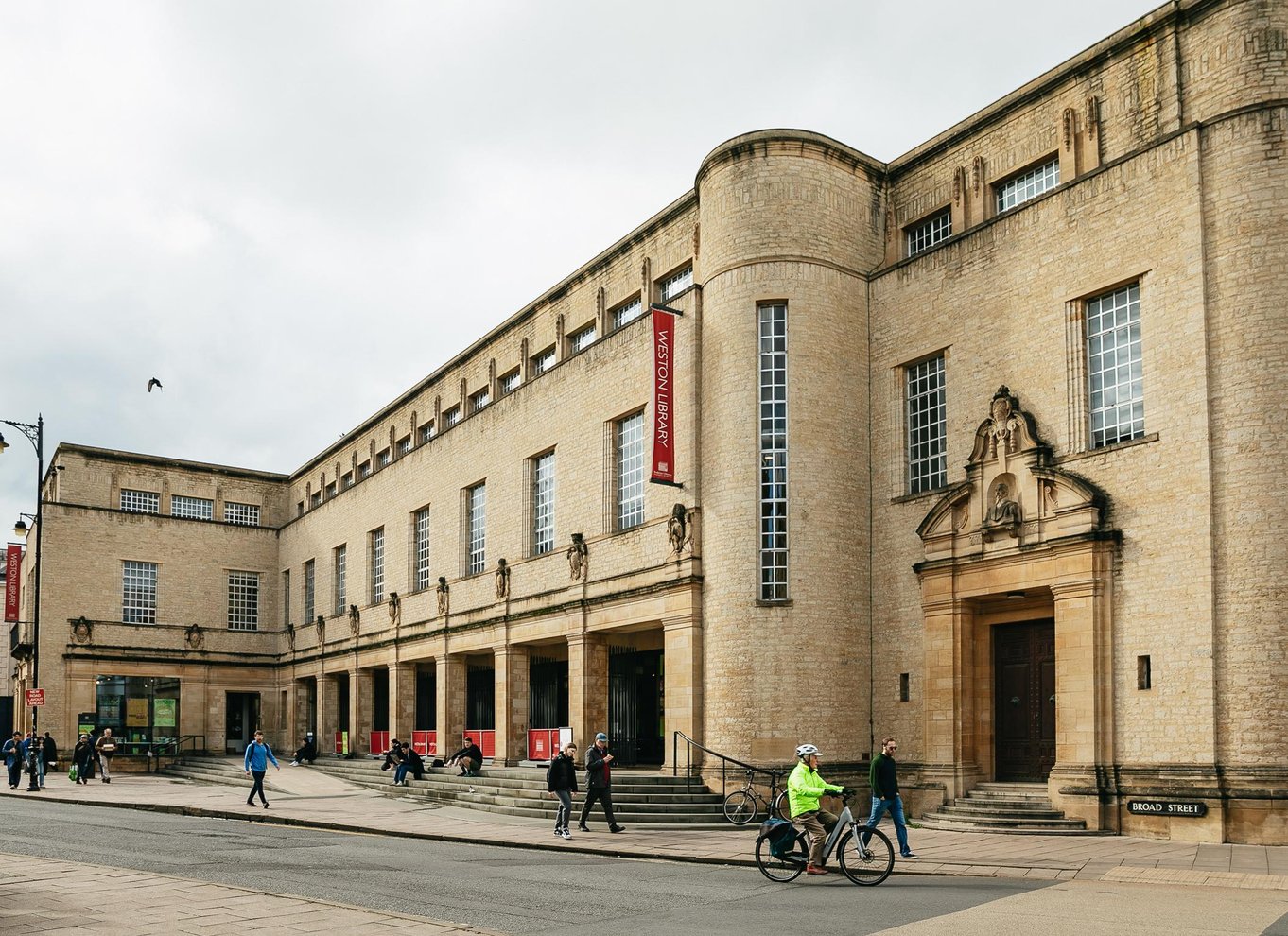 Oxford: Universitets- og byrundvisning med alumne-guide