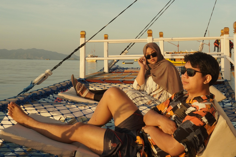 Komodo Dragon Expedition: 3D2N Private/Open Trip Liveaboard 3D2N Open Trip Private Room