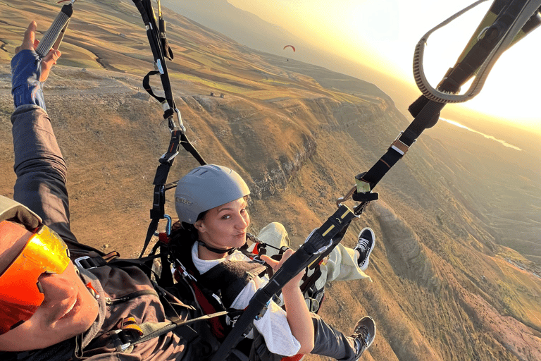 Marrakech: Atlas Mountains Paragliding Tour with Video