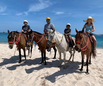 Recorrido a caballo por la playa