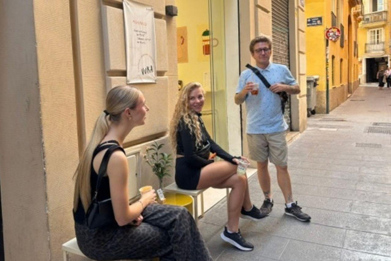 Valencia: Guided Bike Tour with Coffee Tasting