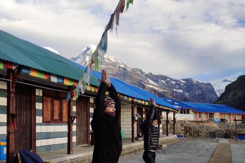 Nepal: 10 giorni di trekking Yoga Annapurna Basecamp