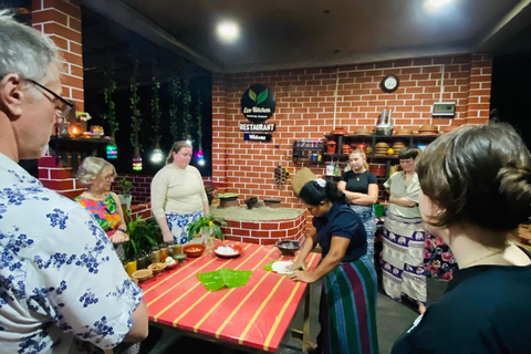 Sigiriya: Village Cooking Class with Local Family