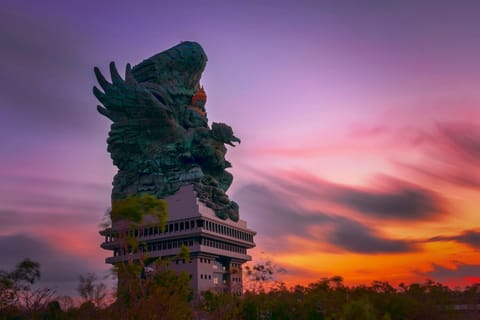 Bali: GWK Statue & Uluwatu Temple Sunset & Kecak Fire Dance