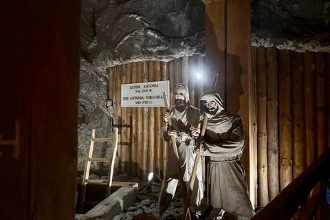 Wieliczka SaltMine & Schindler Story Walking Tour with Lunch Spanish tour