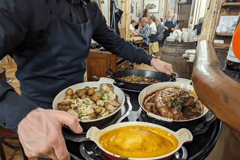 Lyon: Immersive exploration in Old Town with a Local Artist